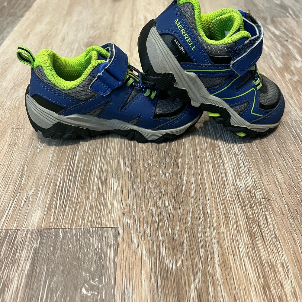 Merrell Blue and Green Sneakers Trail Ready Design